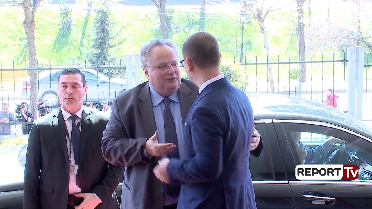 Report TV - A ndiheni të rrezikuar për shkarkimin në shtator? Bushati e Majko ikin me vrap