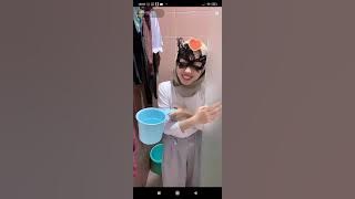 Live bar bar cewek hijab mandi transparan