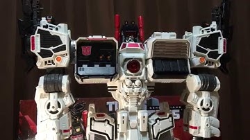 Transformers Generations METROPLEX - Takara TG23 - Adult Collector