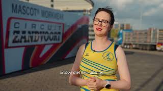 Download Lagu Jennifer \u0026 haar dochter strijden op het circuit 🥾 | Tikkende Klok Challenge | 14 sept 2025 MP3 Download Lagu Jennifer \u0026 haar dochter strijden op het circuit 🥾 | Tikkende Klok Challenge | 14 sept 2025 MP3