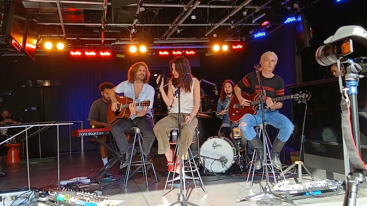 Wolf Alice - Thorns - Toronto at 102.1 The Edge at Sugar Beach - 7/29/25