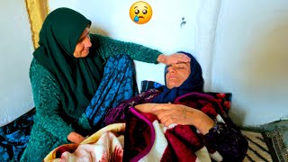 Download Lagu Homeless mother can’t walk anymore! Kind nursing in the Zagros Mountains MP3