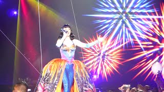 Katy Perry - Firework - Live in Montpellier (The Prismatic World Tour)