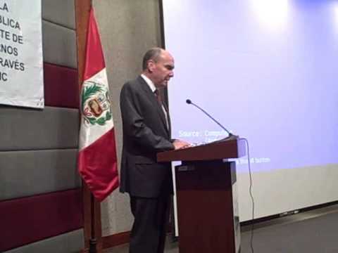 Embajador de EE.UU. en presentacin del Proyecto Comunas