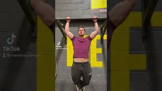 I always make sure to put on a good show 😉 #onlyfans #muscle