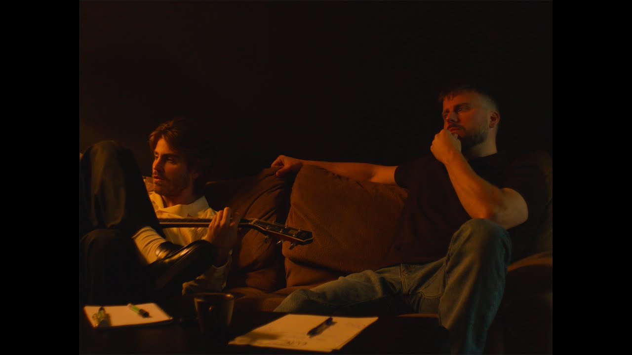 Tourist LeMC - Wie ft Maksim (lyric video)