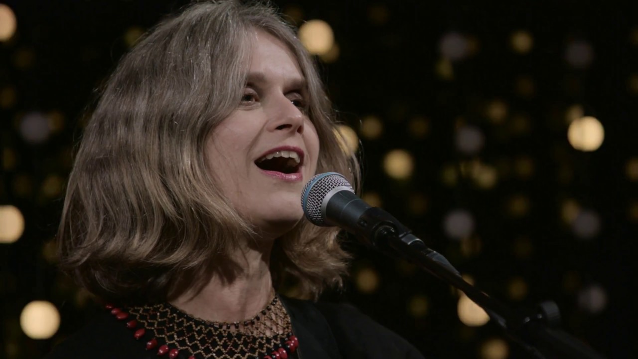 Juana Molina - (Cosoco Live on KEXP) - YouTube
