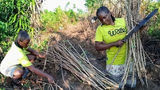 Busy Day in My Life as a Village Girl | Going to My Farm 🌿 Nigerian Village Life screenshot 4