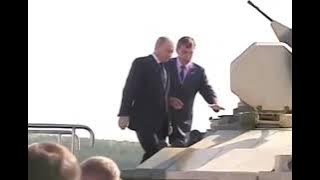 RUSSIAN President PUTIN DRIVING A MILITARY TANK THE TERMINATOR TO UKRAIN 🪖