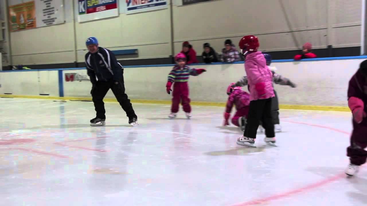 Luistelukoulu päiväkotilapsille