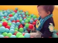 生後11ヶ月半 ボールプールで遊んでみる