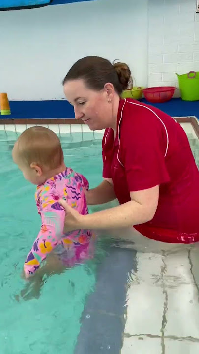 Lulu 16 Months Safety Turns Underwater #babyswimming # #swimlessons #swimclass