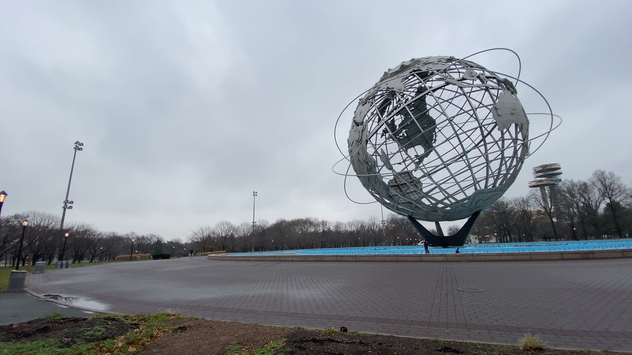 5 Minutes at Flushing Meadows-Corona Park, Unisphere (Queens, New York City) [4K]