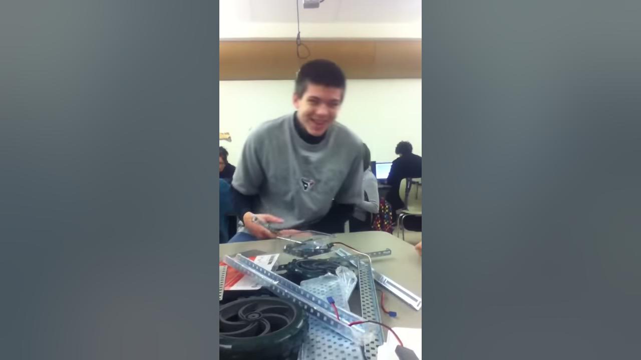 CRHS jacking off in class 1 YouTube