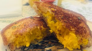 EASY Breakfast Grilled Cheese Sandwich