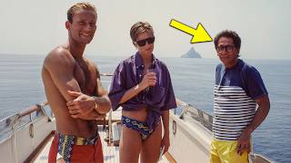 Zoom In On The Reflection In This 1997 Princess Diana Photo... Look Closely