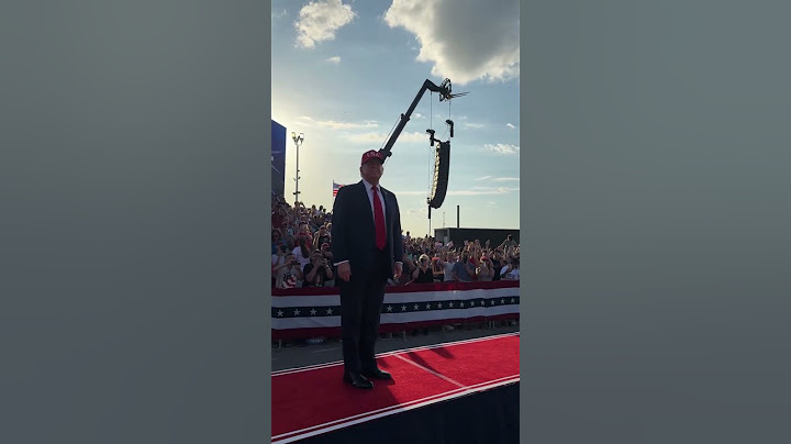 President Trump gets a Raucous Reception at Iowa Rally