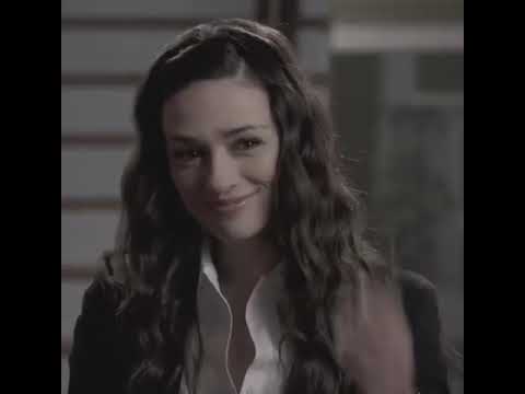 عيونك شفتها نستني انا يا حبيبي مين