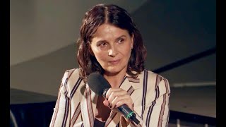 Juliette Binoche on La Bonne épouse