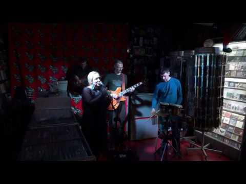 在 YouTube 上观看 Порт Июля. Правда. Live@Дом Культуры