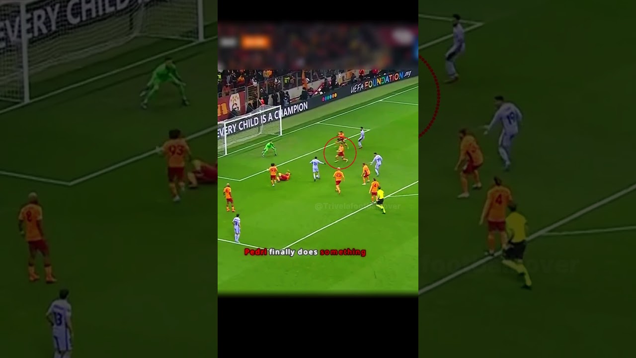 Момент, когда у Педри IQ 200 🧠 🧠