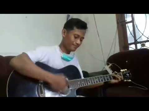 manisnya petikan gitar bujang pantura penuh penghayatan..