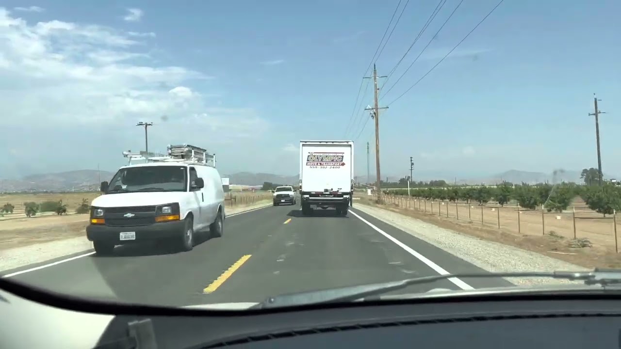 Moving to the country? We are the best professional moving company in Clovis.