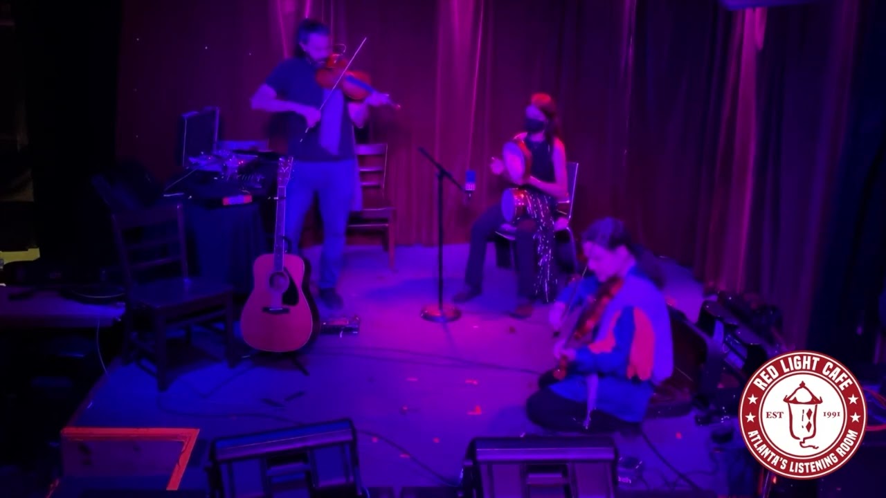 Atlas Wolf - Cosmic Antenna, Live at The Red Light Cafe, with Paul Mercer & Melissa The Loud.