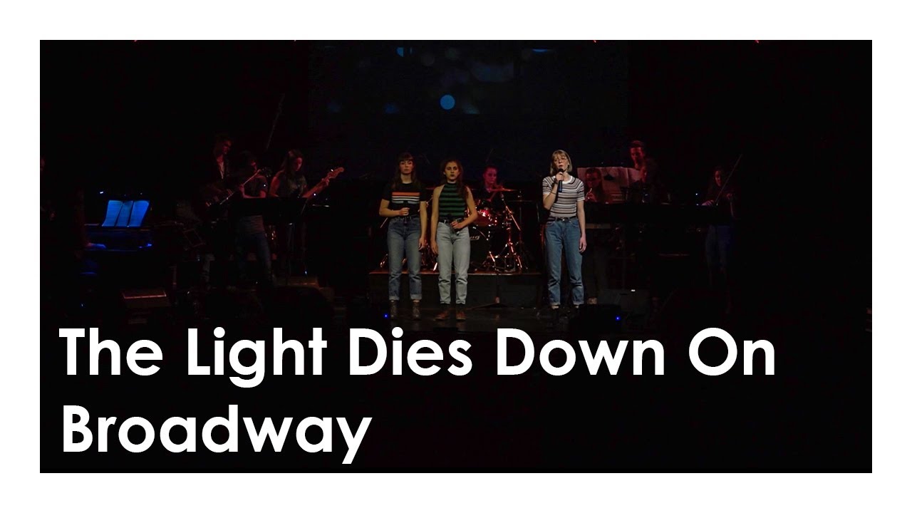 The Light Dies Down On Broadway24400848