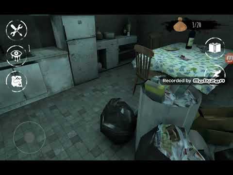 ეს ქალი გიჟია მარტო თავი აქვს