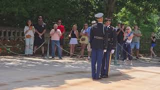 Changing of the guard at tomb of the unknown solider
