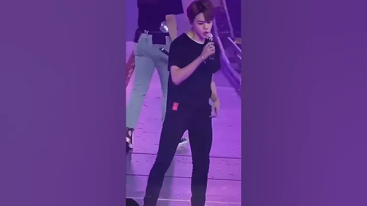 jimin mic flipping aura just🔥😍 but mic😆
