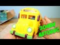 ЗОМБИ В ШКОЛЬНОМ АВТОБУСЕ игрушка Zomlings Crazy School Bus