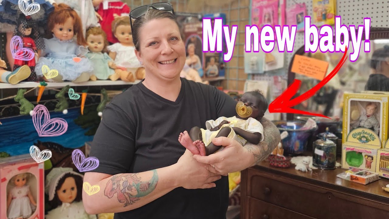FIRST Reborn Doll Outing 👶🏿 Thrifting ❤️ Hunt for cute VINTAGE baby clothes & more!