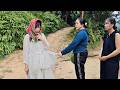 The girl finally emerged from the forest and happened to run into Yen Chi's mother