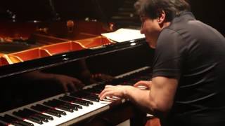 Video thumbnail of "Say rehearsing Erik Satie, Gnossienne No. 1"