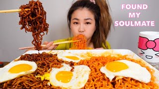 NUCLEAR FIRE NOODLES + SPICY BLACK BEAN FIRE NOODLES w/ EGGS l MUKBANG