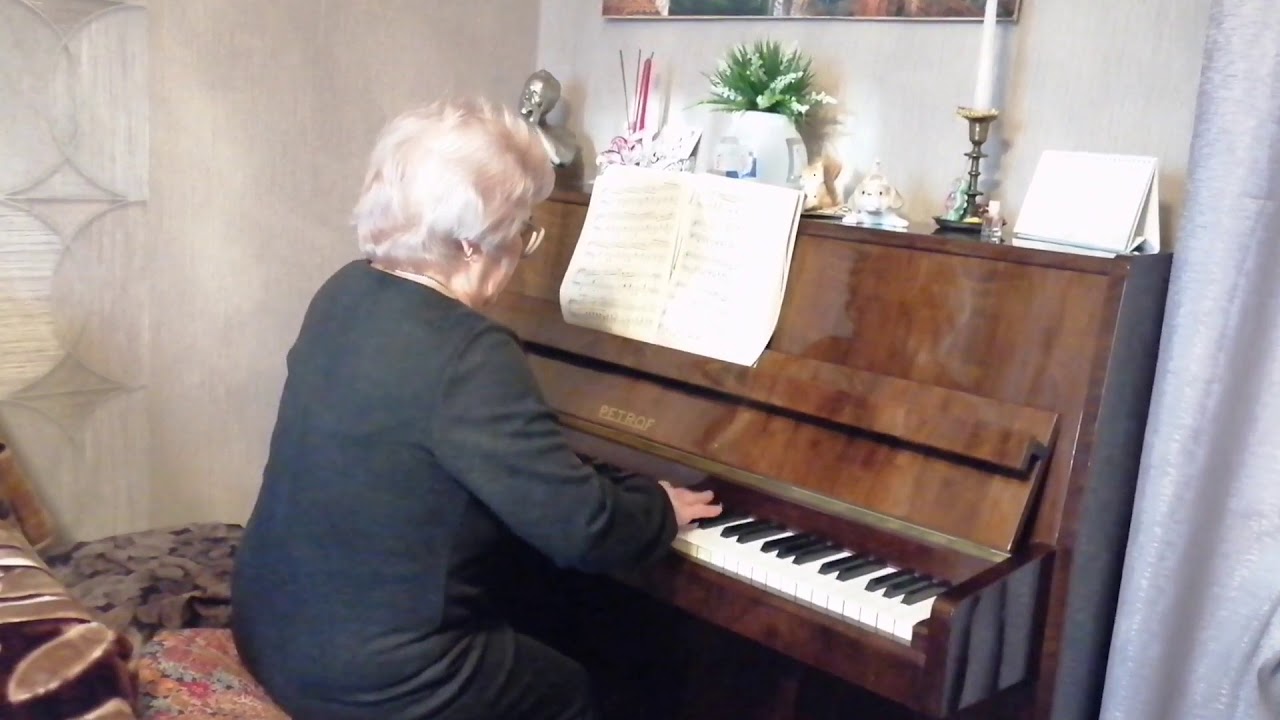 Изида Ивинская — Шопен: классика и джаз - YouTube