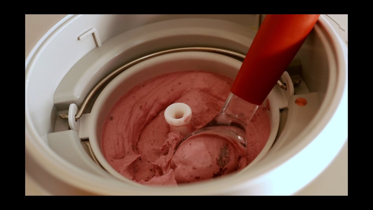 Sorveteira EOS Cheff Gourmet - Apresentação e teste com Sorvete de Amora