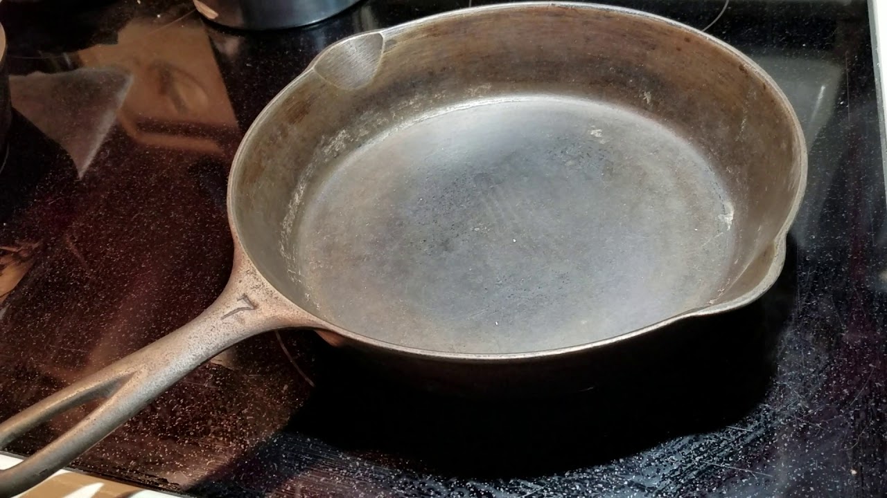 Unboxing A Rare Vintage Griswold Cast Iron Skillet in 2019 