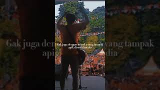 Ini bukan kompetisi, kita gak harus menang sama temen-temen ynang karirnya lebih dulu berhasil