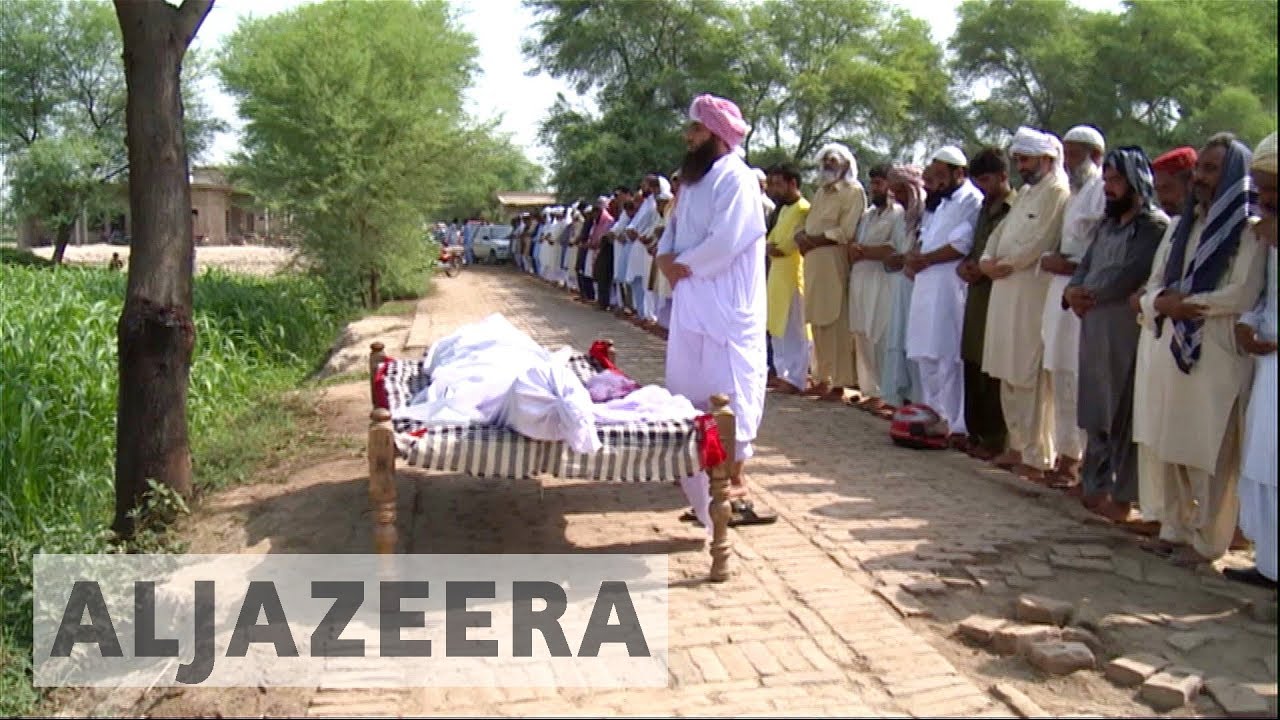 باكستان: أقيمت جنازات ضحايا حادث تحطم ناقلة وقود
