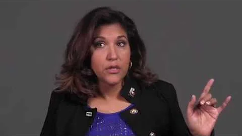 Suzanne Coy as Kelly
