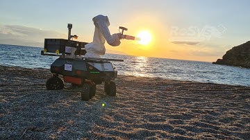 A mobile robotic manipulator for plastic waste collection from beaches