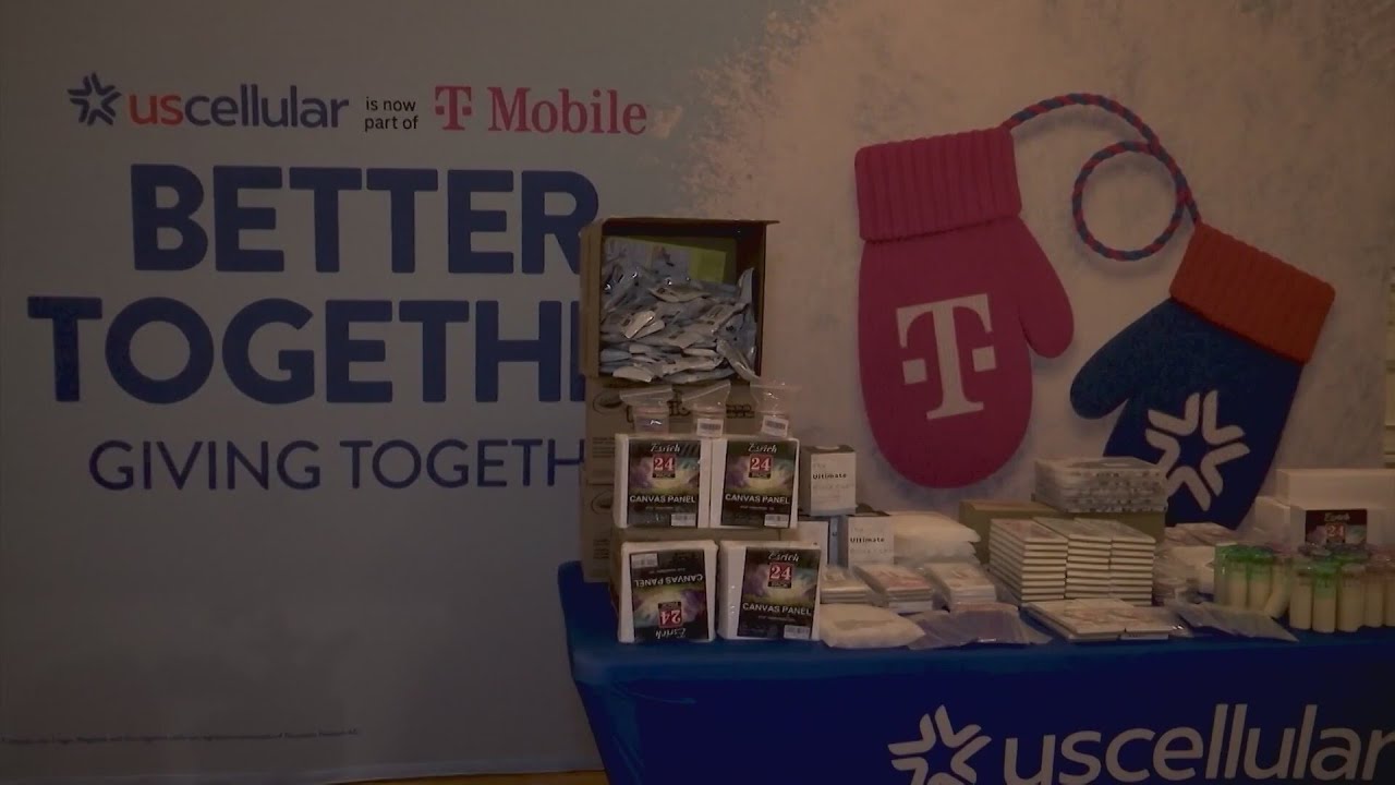 U.S. Cellular donates $1,500 in art supplies to Emerge Art Center