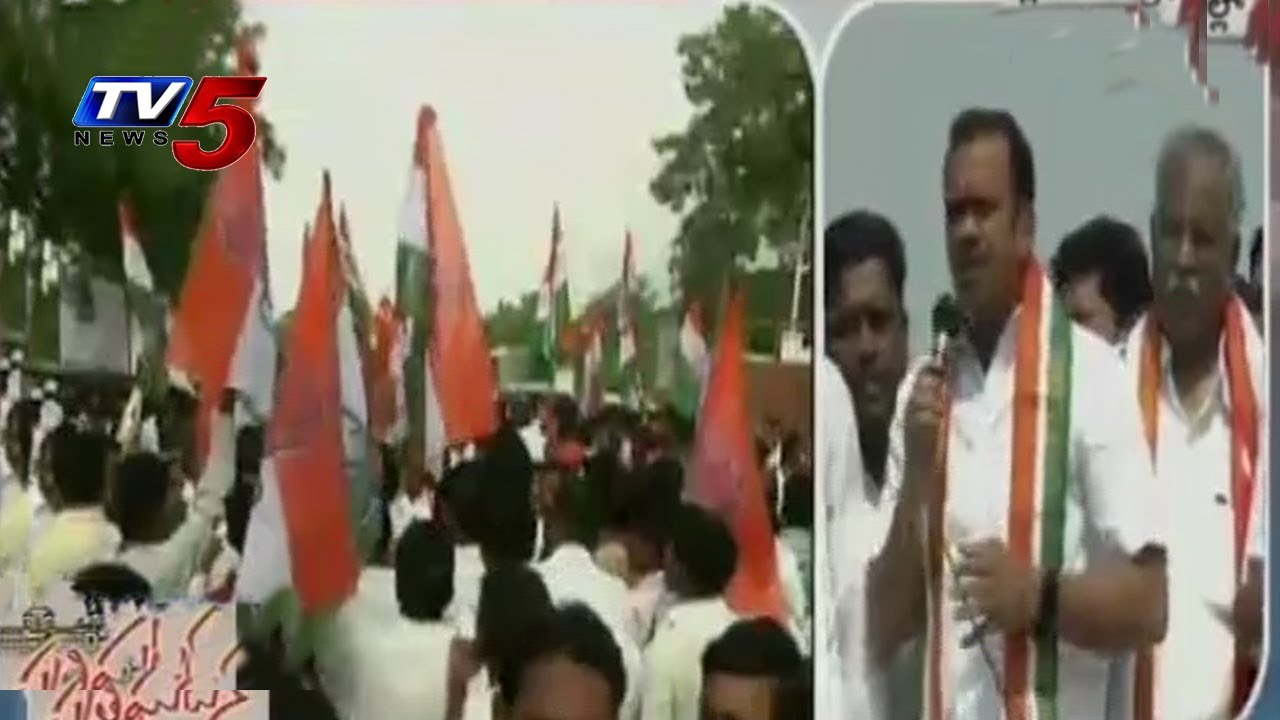 Komatireddy Venkat Reddy on Road Show in Nalgonda