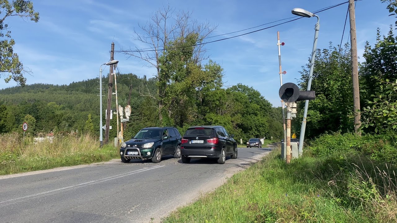 [UNIKAT] Radochów, przejazd kolejowy, nieczynny z EHZ-13, closed old railway crossing EHZ-13 [4K]