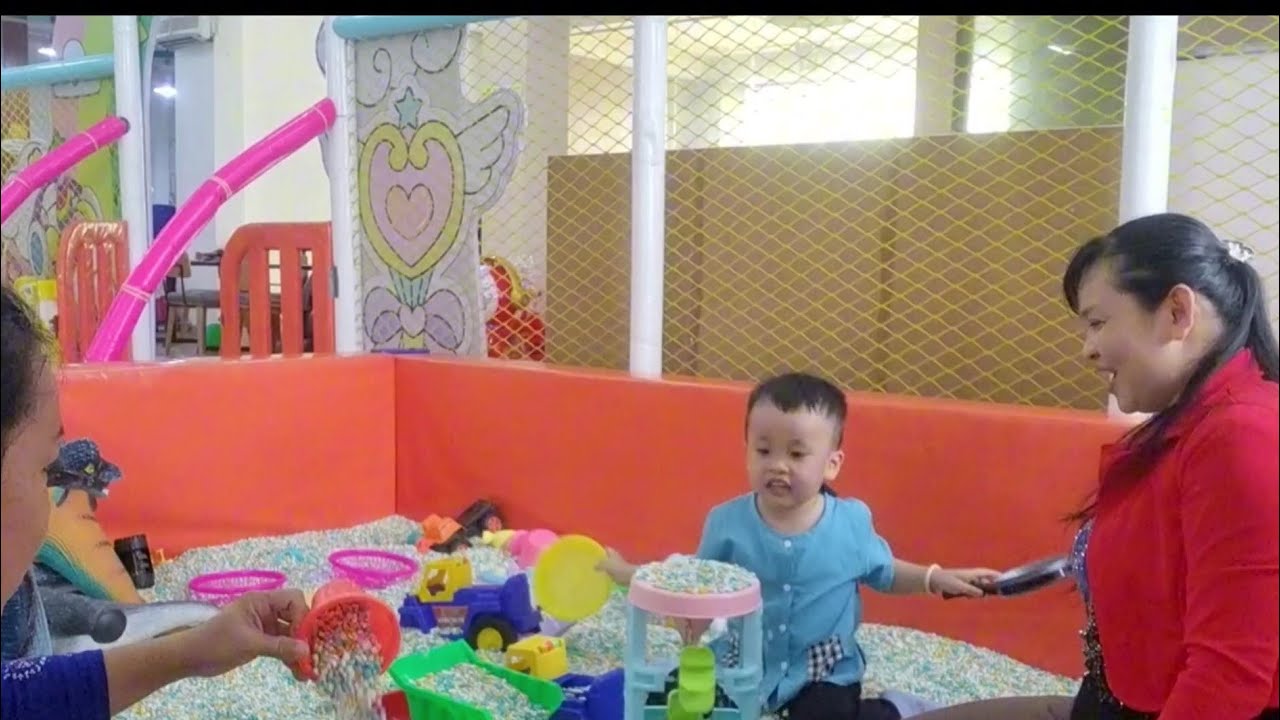 Chuột Được Dì Út Dẫn Đi Qua Khu Vui Chơi Gần Nhà Dì Út Chơi Vui Vá Không Chịu Về #ngocdieuvlog