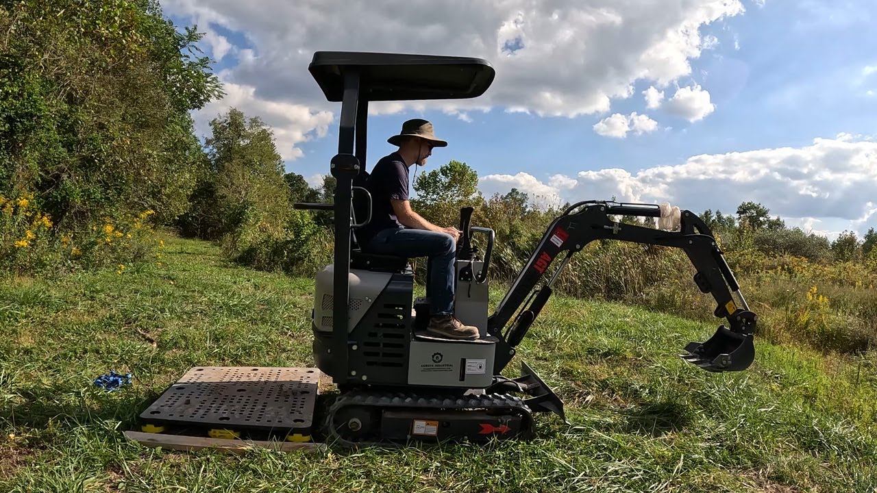 Я купил мини-экскаватор за 5 тысяч долларов