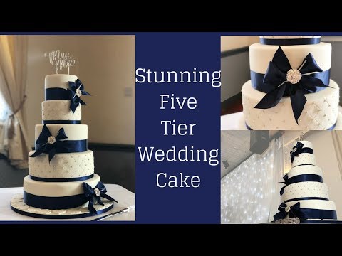 stunning-five-tier-wedding-cake-(navy-and-white-wedding-cake)